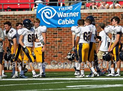 Thumbnail 3 in Everman vs. Highland Park (Tom Landry Classic) photogallery.