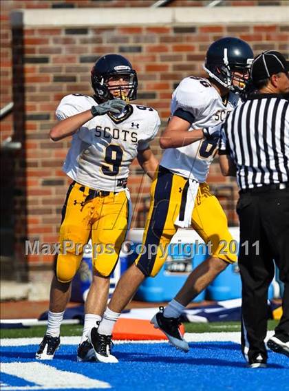 Thumbnail 3 in Everman vs. Highland Park (Tom Landry Classic) photogallery.