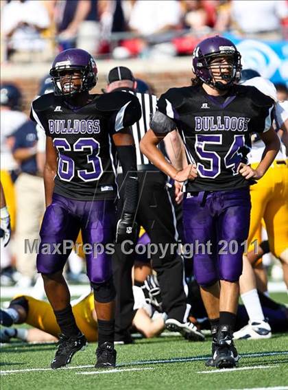 Thumbnail 1 in Everman vs. Highland Park (Tom Landry Classic) photogallery.
