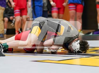 Thumbnail 2 in IHSAA Sectional 25. Avon (Morning Matches) photogallery.