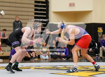 Thumbnail 2 in IHSAA Sectional 25. Avon (Morning Matches) photogallery.
