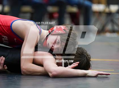 Thumbnail 1 in IHSAA Sectional 25. Avon (Morning Matches) photogallery.