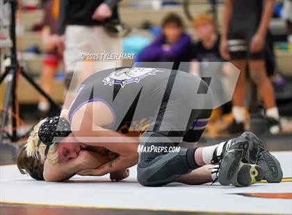 Thumbnail 1 in IHSAA Sectional 25. Avon (Morning Matches) photogallery.