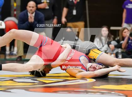 Thumbnail 2 in IHSAA Sectional 25. Avon (Morning Matches) photogallery.