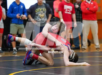 Thumbnail 3 in IHSAA Sectional 25. Avon (Morning Matches) photogallery.