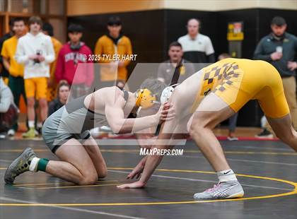 Thumbnail 2 in IHSAA Sectional 25. Avon (Morning Matches) photogallery.