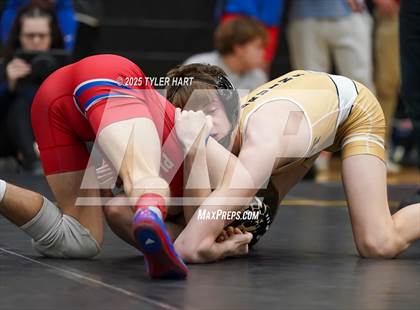 Thumbnail 1 in IHSAA Sectional 25. Avon (Morning Matches) photogallery.