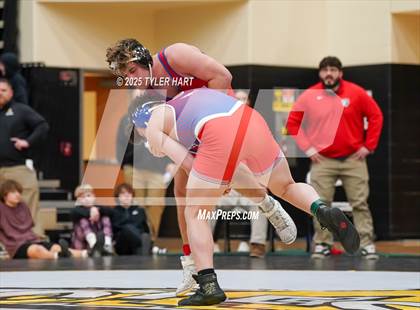 Thumbnail 2 in IHSAA Sectional 25. Avon (Morning Matches) photogallery.