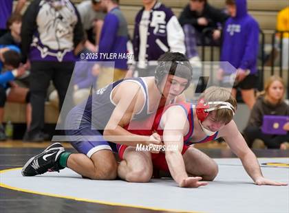 Thumbnail 3 in IHSAA Sectional 25. Avon (Morning Matches) photogallery.