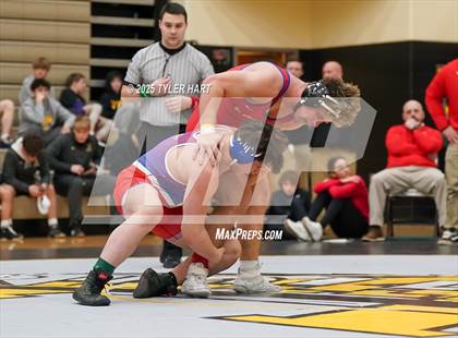 Thumbnail 3 in IHSAA Sectional 25. Avon (Morning Matches) photogallery.