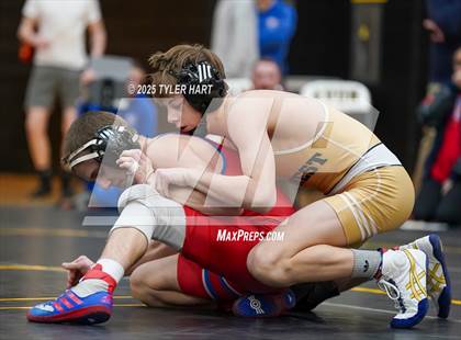 Thumbnail 2 in IHSAA Sectional 25. Avon (Morning Matches) photogallery.