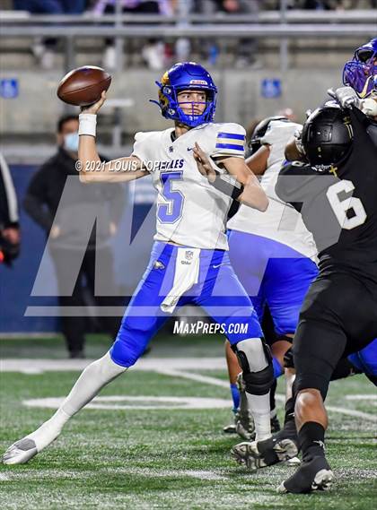 Thumbnail 2 in Santa Margarita @ Servite photogallery.