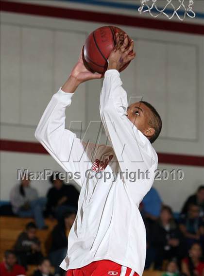 Thumbnail 2 in Montbello vs. Denver East photogallery.