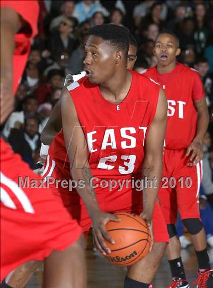 Thumbnail 3 in Montbello vs. Denver East photogallery.