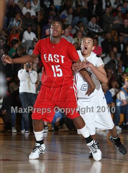 Thumbnail 3 in Montbello vs. Denver East photogallery.