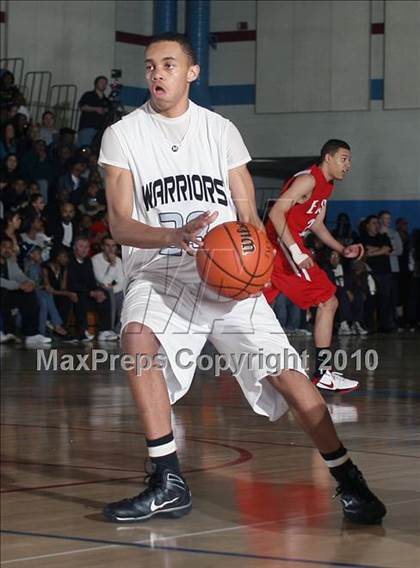 Thumbnail 2 in Montbello vs. Denver East photogallery.