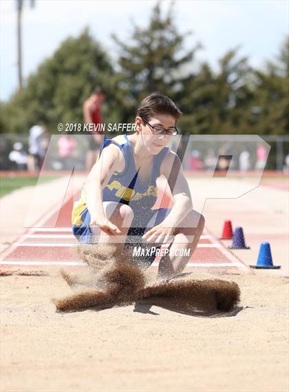 Thumbnail 2 in Strasburg Regional Meet photogallery.