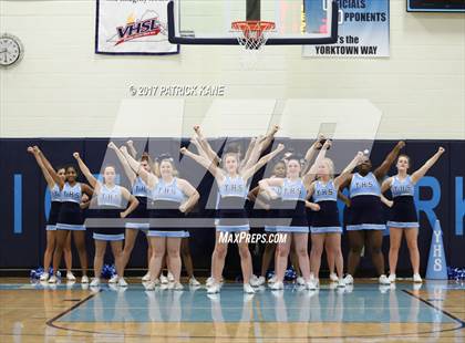 Thumbnail 2 in Hayfield @ Yorktown photogallery.