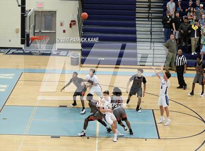 Thumbnail 2 in Hayfield @ Yorktown photogallery.