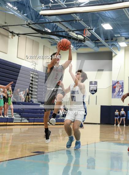 Thumbnail 1 in Hayfield @ Yorktown photogallery.