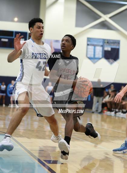 Thumbnail 2 in Hayfield @ Yorktown photogallery.