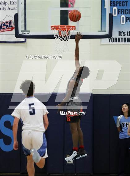 Thumbnail 3 in Hayfield @ Yorktown photogallery.