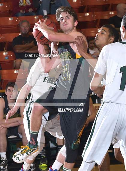Thumbnail 2 in Elliot Christian vs. Argonaut (CIF SJS D5 Final) photogallery.
