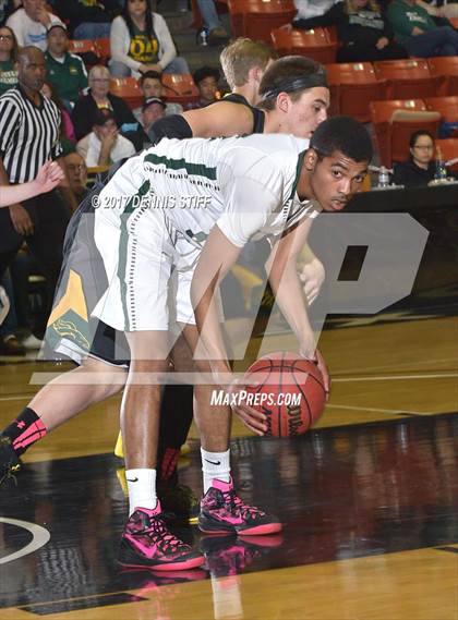 Thumbnail 1 in Elliot Christian vs. Argonaut (CIF SJS D5 Final) photogallery.