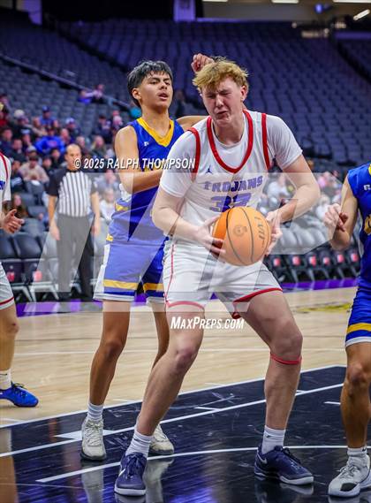 Thumbnail 1 in Hamilton vs. Durham (Golden 1 Center) photogallery.