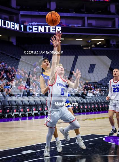 Thumbnail 3 in Hamilton vs. Durham (Golden 1 Center) photogallery.
