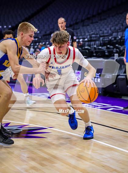 Thumbnail 3 in Hamilton vs. Durham (Golden 1 Center) photogallery.