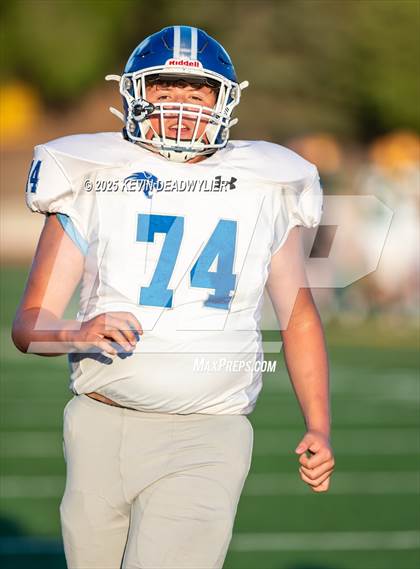 Thumbnail 3 in Pueblo Central @ Moorpark photogallery.