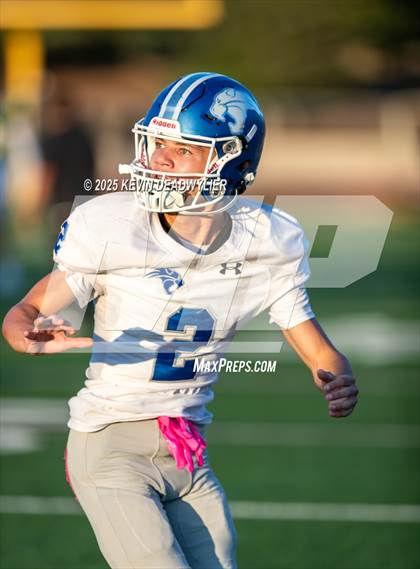 Thumbnail 1 in Pueblo Central @ Moorpark photogallery.