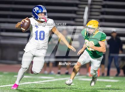 Thumbnail 1 in Pueblo Central @ Moorpark photogallery.