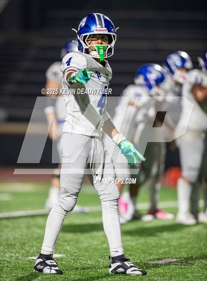 Thumbnail 2 in Pueblo Central @ Moorpark photogallery.