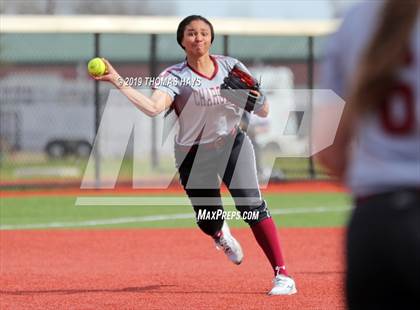 Thumbnail 1 in Keller Central vs Brock (Brock Tournament) photogallery.