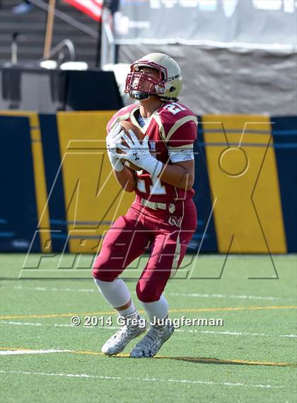 Thumbnail 3 in Churchill County vs. Cardinal Newman (Honor Bowl) photogallery.