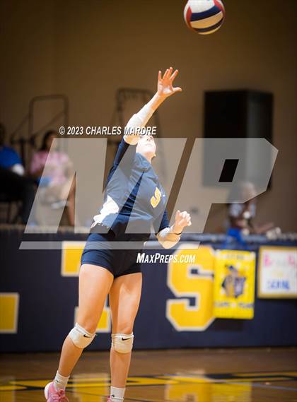 Thumbnail 1 in Jack Britt @ Cape Fear photogallery.