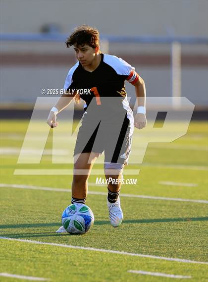 Thumbnail 3 in Grand Saline vs Brownsboro photogallery.