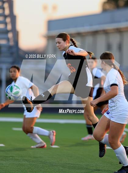 Thumbnail 1 in Grand Saline vs Brownsboro photogallery.