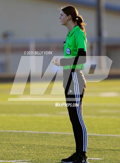 Thumbnail 3 in Grand Saline vs Brownsboro photogallery.