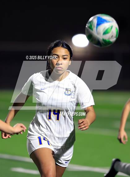 Thumbnail 2 in Grand Saline vs Brownsboro photogallery.