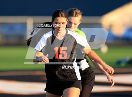 Thumbnail 2 in Grand Saline vs Brownsboro photogallery.
