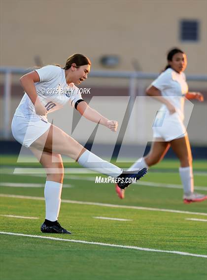 Thumbnail 1 in Grand Saline vs Brownsboro photogallery.