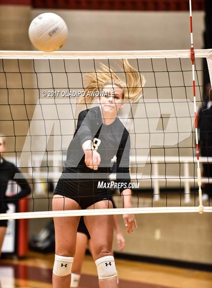 Thumbnail 3 in Lee @ Rockwall-Heath photogallery.
