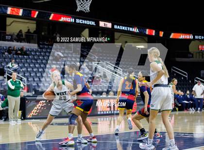 Thumbnail 3 in Millard West vs. Omaha Northwest photogallery.
