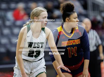 Thumbnail 3 in Millard West vs. Omaha Northwest photogallery.