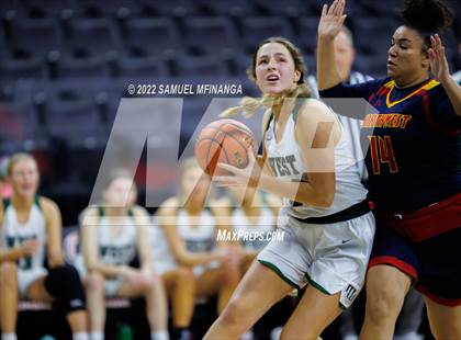 Thumbnail 2 in Millard West vs. Omaha Northwest photogallery.