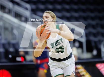 Thumbnail 3 in Millard West vs. Omaha Northwest photogallery.