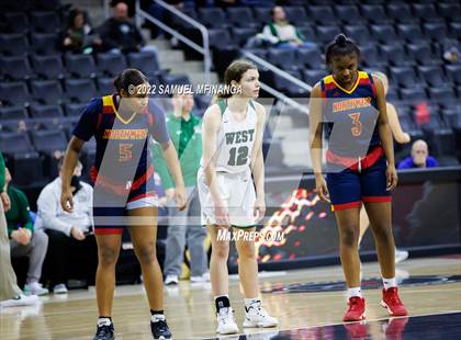 Thumbnail 3 in Millard West vs. Omaha Northwest photogallery.
